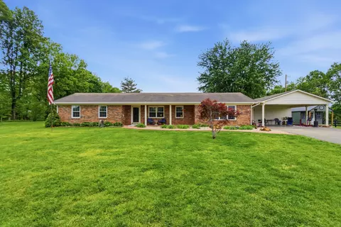 779 College Hill Rd, Waco, KY 40385