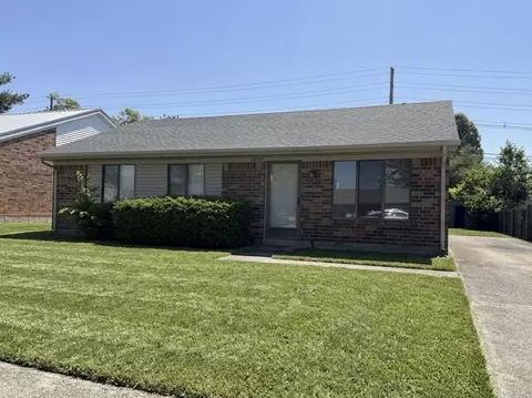 3428 Woodspring Dr, Lexington, KY 40515
