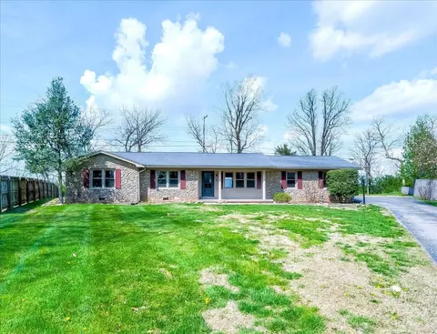 784 Colonial Trce, Frankfort, KY 40601