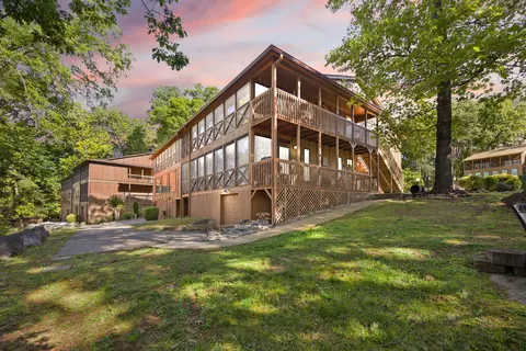 80 Woodson Bend Resort # -2, Bronston, KY 42518
