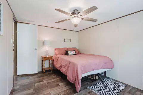 Bedroom - 584 Casey Rd, Corbin, KY 40701 photo 6 of 10