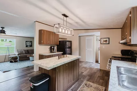Kitchen - 584 Casey Rd, Corbin, KY 40701 photo 1 of 2