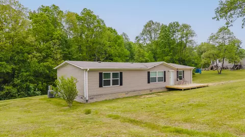 Exterior - 584 Casey Rd, Corbin, KY 40701 photo 4 of 9