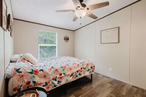 Bedroom - 584 Casey Rd, Corbin, KY 40701 photo 8 of 10