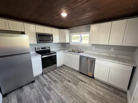 Kitchen - 171 Slate Rd, Corbin, KY 40701 photo 1 of 2