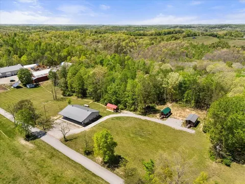 660 Watt Nantz Rd, East Bernstadt, KY 40729