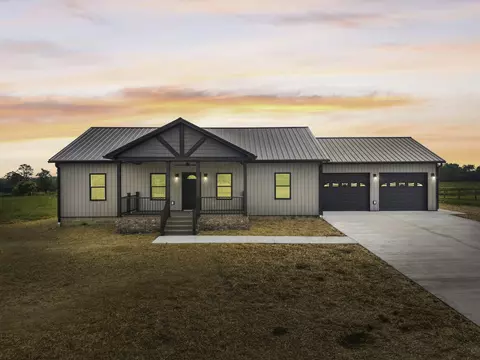 150 Sunflower Rd, Flemingsburg, KY 41041