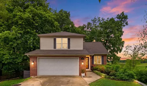 2320 Valencia Dr, Lexington, KY 40513