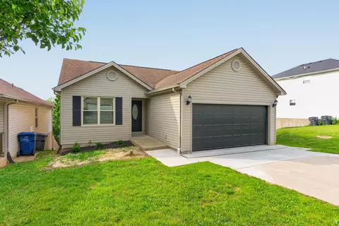 680 Graftons Mill Ln, Lexington, KY 40509