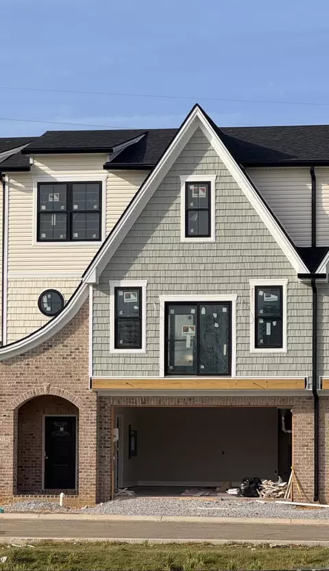 3137 Liberty Cir, Lexington, KY 40509