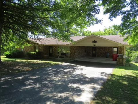 241 Powers Ln, Corbin, KY 40701
