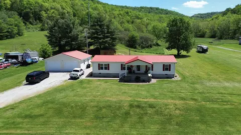 3149 Salt Lick Rd, Vanceburg, KY 41179