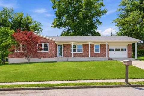 105 Robin Rd, Nicholasville, KY 40356