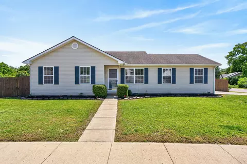 127 Secretariat St, Georgetown, KY 40324