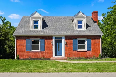 513 E Main St, Harrodsburg, KY 40330