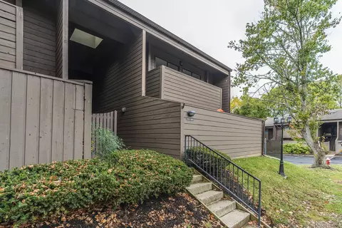 750 Shaker Dr, Lexington, KY 40504