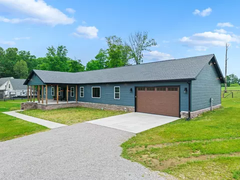 Exterior - 236 Whitaker Rd, Eubank, KY 42567 photo 3 of 7