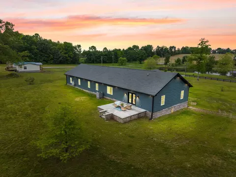 Exterior - 236 Whitaker Rd, Eubank, KY 42567 photo 1 of 7