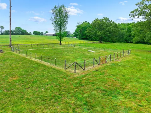 Exterior - 236 Whitaker Rd, Eubank, KY 42567 photo 4 of 7