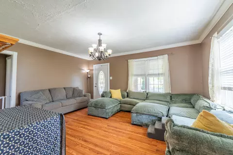 Living - 52 Wilson Loop, Science Hill, KY 42553 photo 1 of 2