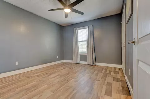 Bedroom - 2078 Jd Cir, Berea, KY 40403 photo 1 of 4