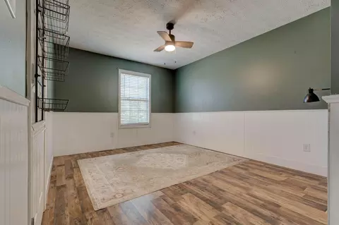 Bedroom - 2078 Jd Cir, Berea, KY 40403 photo 2 of 4