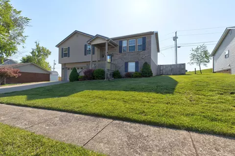 Exterior - 2078 Jd Cir, Berea, KY 40403 photo 6 of 8