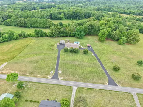 5764 E Kentucky 619, Russell Springs, KY 42642