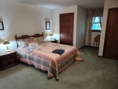 Bedroom - Undisclosed, Berea, KY 40403 photo 3 of 8