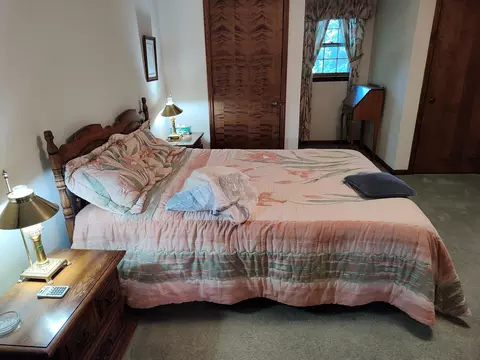 Bedroom - Undisclosed, Berea, KY 40403 photo 2 of 8