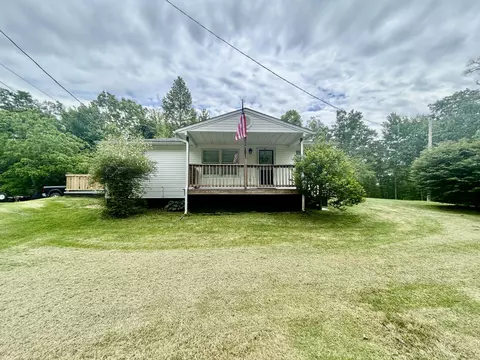 2255 S Tree Tower Rd, Sandgap, KY 40481