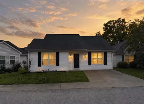 1025 Keeneland Ct, Frankfort, KY 40601
