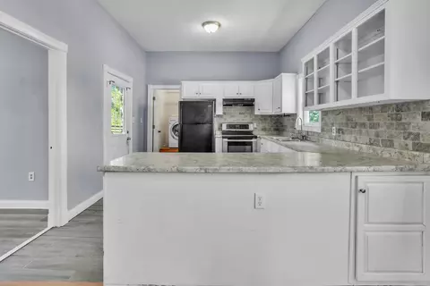Kitchen - 14989 Kentucky 1247, Eubank, KY 42567 photo 3 of 3