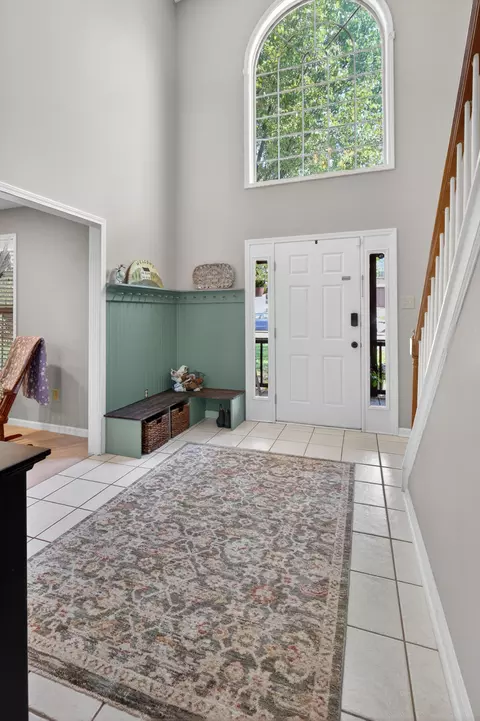 Entry Way - 178 Old Post Rd, Paris, KY 40361 photo 2 of 4