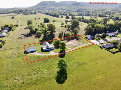 1100 Pauley Ct, Berea, KY 40403