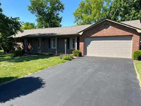 104 Club Ln, Nicholasville, KY 40356