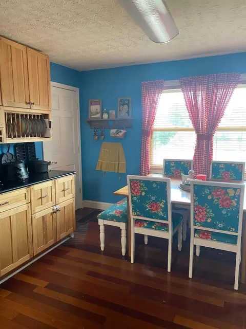 Kitchen - 53 Mockingbird St, Lancaster, KY 40444 photo 1 of 7