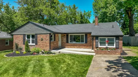 120 Windsor Dr, Richmond, KY 40475