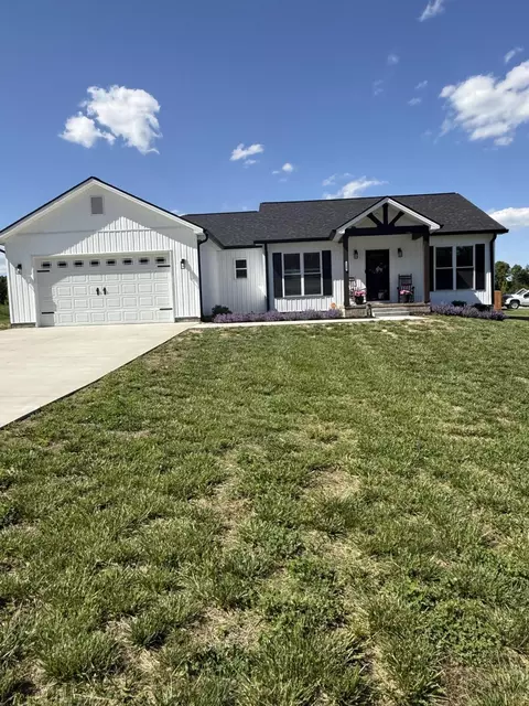 132 Allyson Cir, Junction City, KY 40440