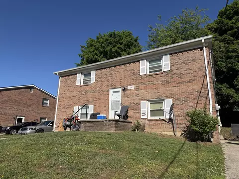 214 Valley St, Richmond, KY 40475