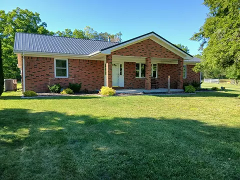 3118 Hamilton Valley Rd, Crab Orchard, KY 40419