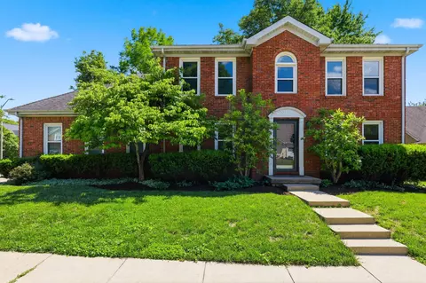 1140 Parklawn Dr, Lexington, KY 40517