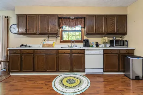 Kitchen - 46 Little Current Trl, Corbin, KY 40701 photo 1 of 3