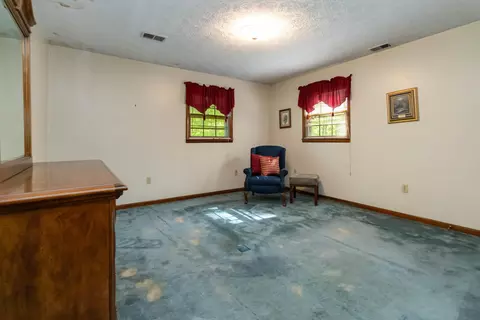 Bedroom - 46 Little Current Trl, Corbin, KY 40701 photo 3 of 9