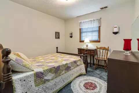 Bedroom - 46 Little Current Trl, Corbin, KY 40701 photo 8 of 9