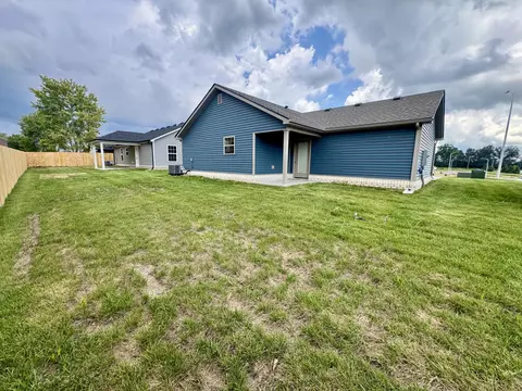 Exterior - 114 Bow Bridge Dr, Berea, KY 40403 photo 5 of 6
