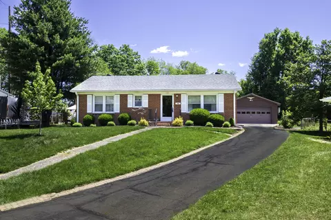 122 Preston Ct, Versailles, KY 40383