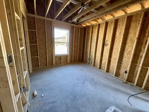 Bedroom - 116 Bow Bridge Dr, Berea, KY 40403 photo 2 of 3
