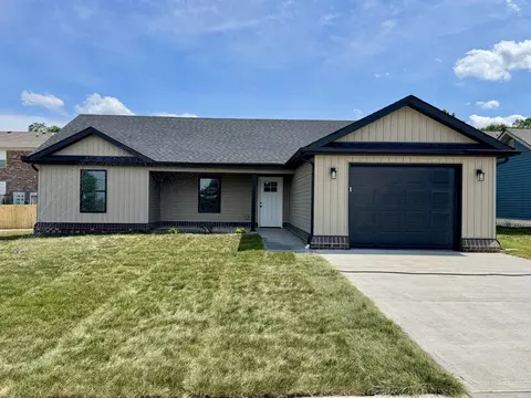 116 Bow Bridge Dr, Berea, KY 40403