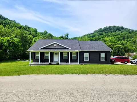 20 Allie Ln, Stanton, KY 40380